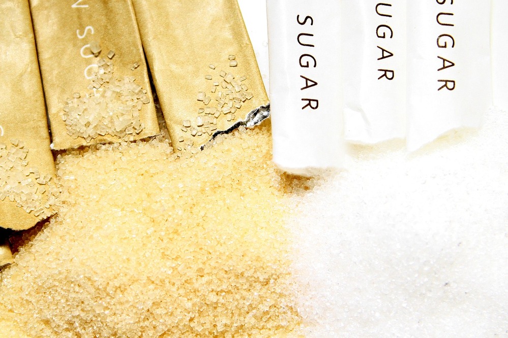 The Sweet Balance: Navigating Artificial Sweeteners and Sugar Intake in Your Diet